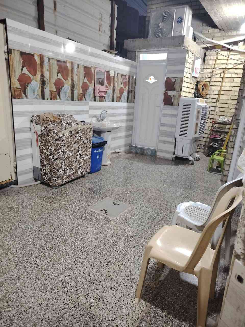 بيت للبيع 100 متر طابق واحد بشارع ابو دهن سادس فرع ***********

