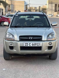 توسان ٢٠٠٦ • ٦ سلندر • فور ویل