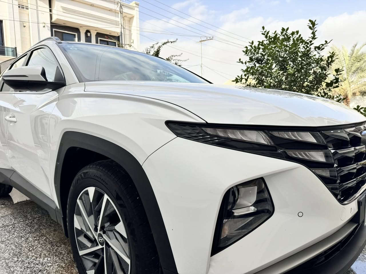 السلام عليكم ورحمة الله للبيع توسان 2024 خليجي ماشيه 29 الف كيلو محرك 2000 دوش كفاله عامه حته من الرصعه اخت الزيرو رقم بغداد بصمات ثنين مواصفات فول بانوراما جنطه كهرباء كشنات كهرباء سايد بريك بصمه شاحن لاسلكي بصمه مري اوتو كاميرا كشنات تدفئه وتبريد تخم تاير مال الشركه مكانها بالرمادي كفاله عامه لابارد ولا قطره صبغ وشرط الفحص وبيها سونار جديد سعره 223 وبيها مجال قليل الشراي يتصل 
***********
