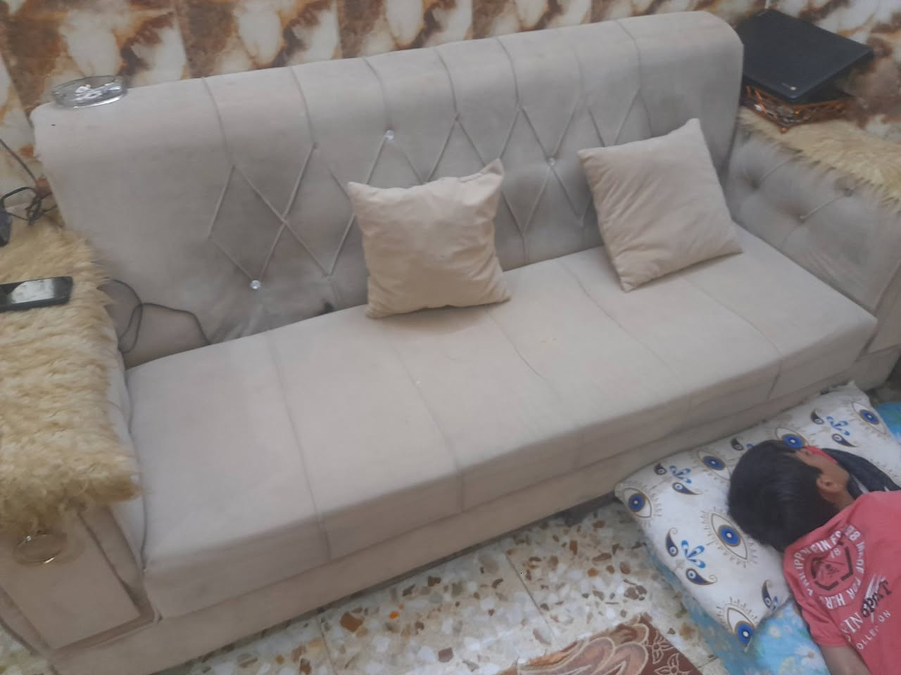 السلام عليكم عندي تخم ٨  مقاعد نضيف ١٥٠ وبي مجال مكاني زعفرانية


**إذا كنت صاحب هذا الإعلان وتريد حذفه لأي سبب، رجاءا أرسل رسالة إلى الدعم الفني**