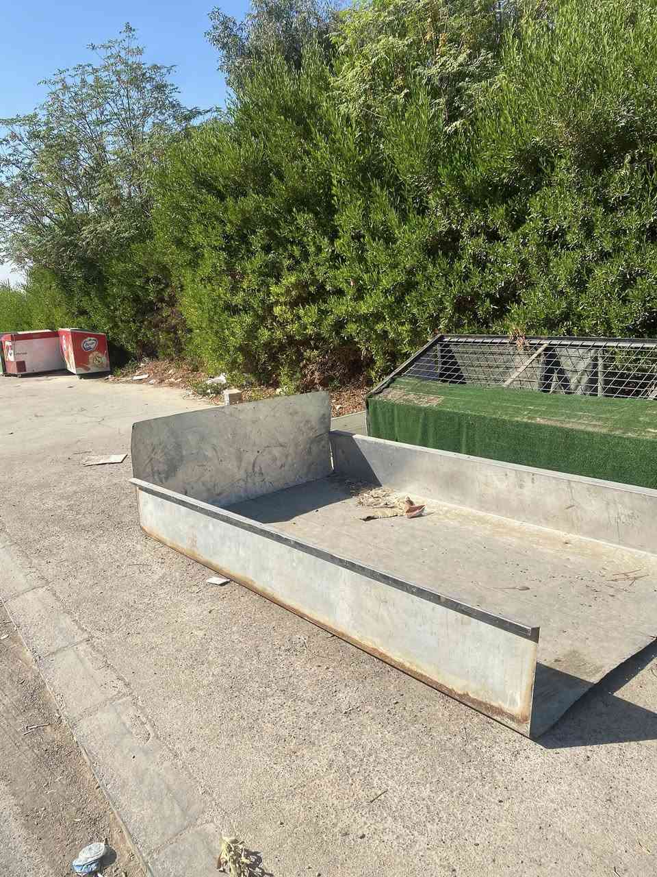 ناوە بۆدی بۆفرۆشتن شتێکی خاوێن ژ.م ***********
