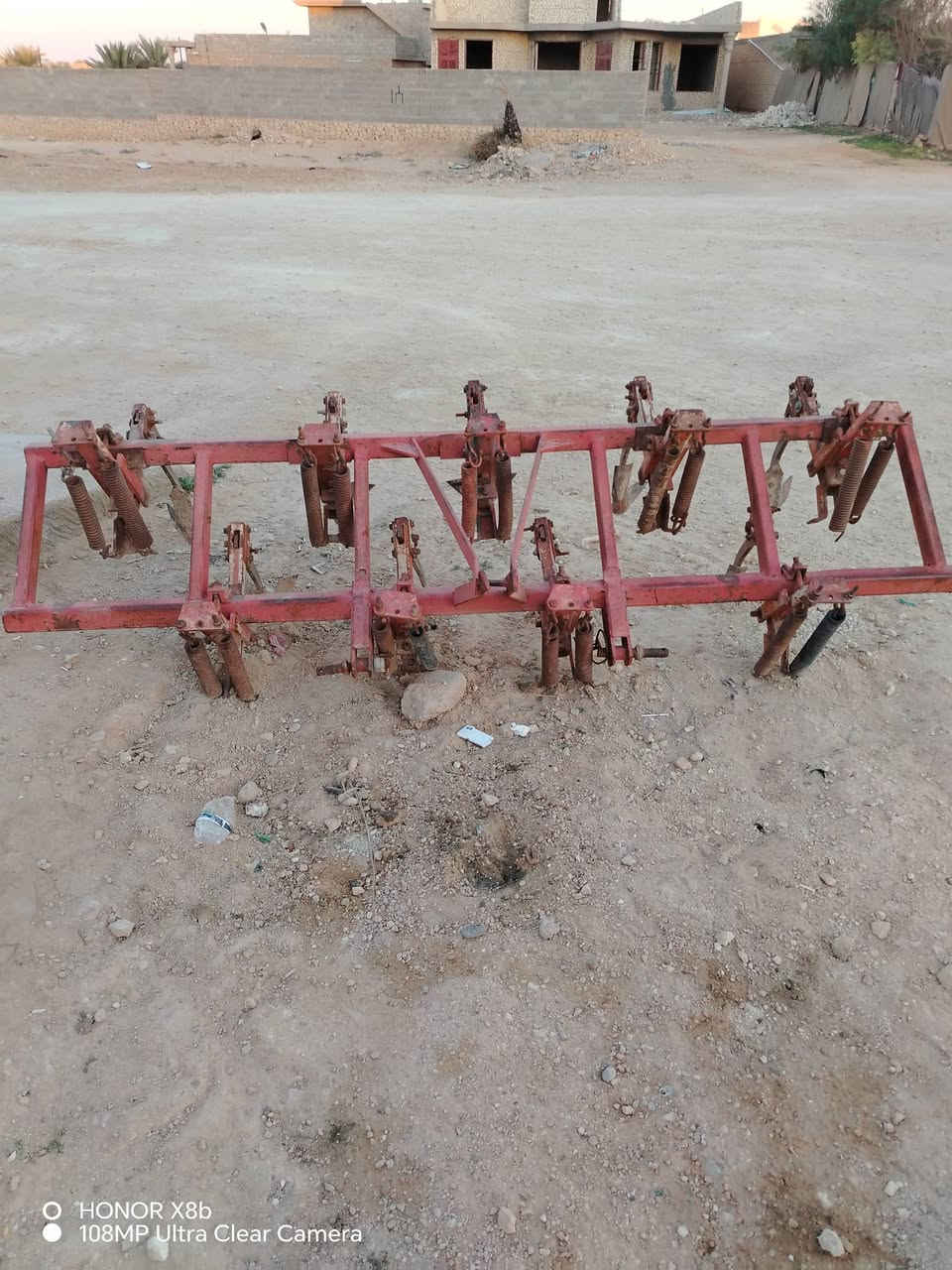 للبيع سعر 550 وبيه مجال
***********
