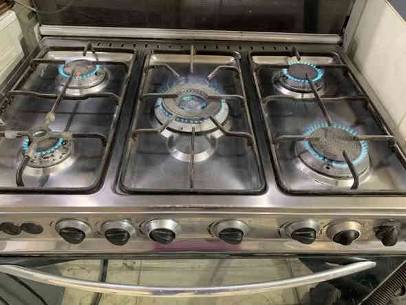 طباخ أستيل ماركة ايديال للبيع سعره ١٦٠ الف 
العنوان /  سرجنار شارع ابو سناء مجاور فندق برج الحياة بالضبط للاستفسار الاتصال 
***********
 واتساب ***********
