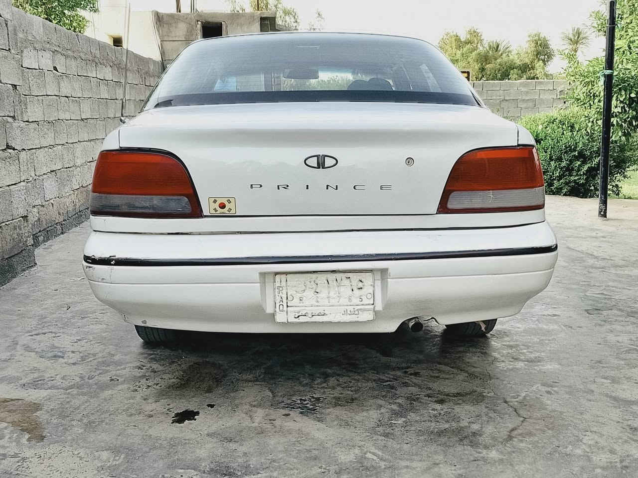 سلام عليكم برنس اللبيع موديل 
1997
سيارة رقم بغداد تحويل 
صبغ عام 
دواخل نضيفه 
***********
***********
