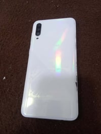 يالله السلام عليكم  جهاز A30sللبيع فقط  ذاكره 128 ويا شاحنه فقط  مبدل ...