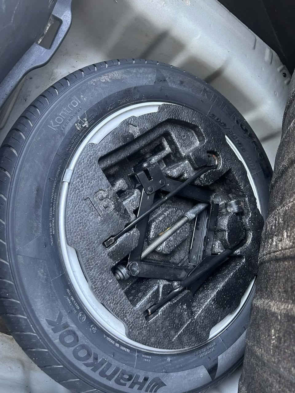 السلام عليكم النترا 2013 خليجي رقم بغداد بسمي سياره عله وضع الشركه ماشيه 64 مكفوله من الضربه ول صبغ ول تبديل حته الدعاميات اقل الشبر بارد فقط مكينه 1600 سياره جديده سبير منازل السعر 117 وبيها مجال مكانها بغداد حي القاهره ***********
