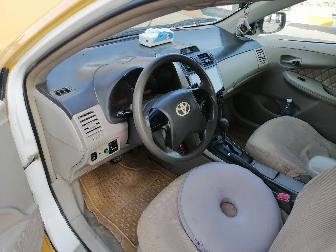 السلام عليكم كورولا للبيع موديل 2008 وارد خليجي أجره رقم بصره انكليزي بيه طخه بل جاملج وره السايق والباقي مكفول سنويه 2028 مصفره هيئه وغرامات سياره تخم تايرات جديد مكاني ناصريه مركز سعر 85 وبيها مجال ***********.
