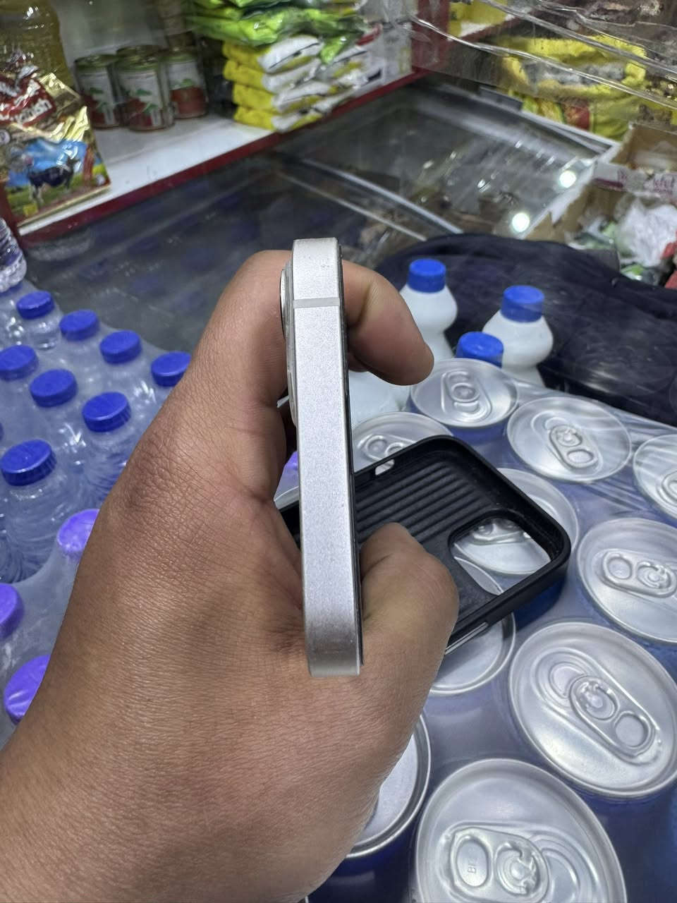 السلام عليكم ايفون 13 شرق اوسط بطاريه 90 ضمانه يخلص نهاية شهر ال 3   نظافة 100 /سعر475 عنواني ديوانيه مجاله بسيط شراي خاص


**إذا كنت صاحب هذا الإعلان وتريد حذفه لأي سبب، رجاءا أرسل رسالة إلى الدعم الفني**