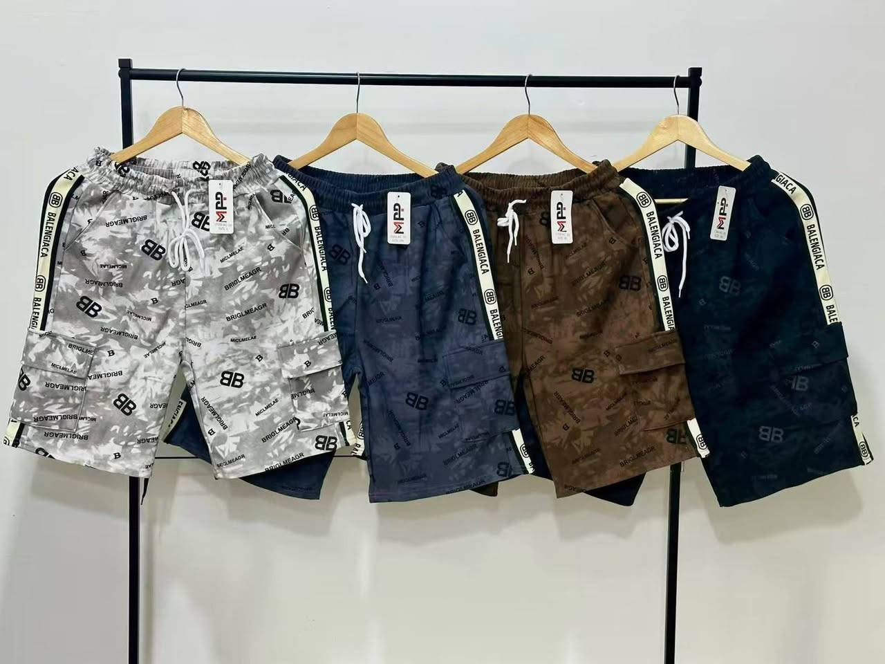 برمودة فوول ليكرا صيني القماش درجه اولى بشرط على الفحص
القياس L XL XXL XXXL
للاستفسار ***********
