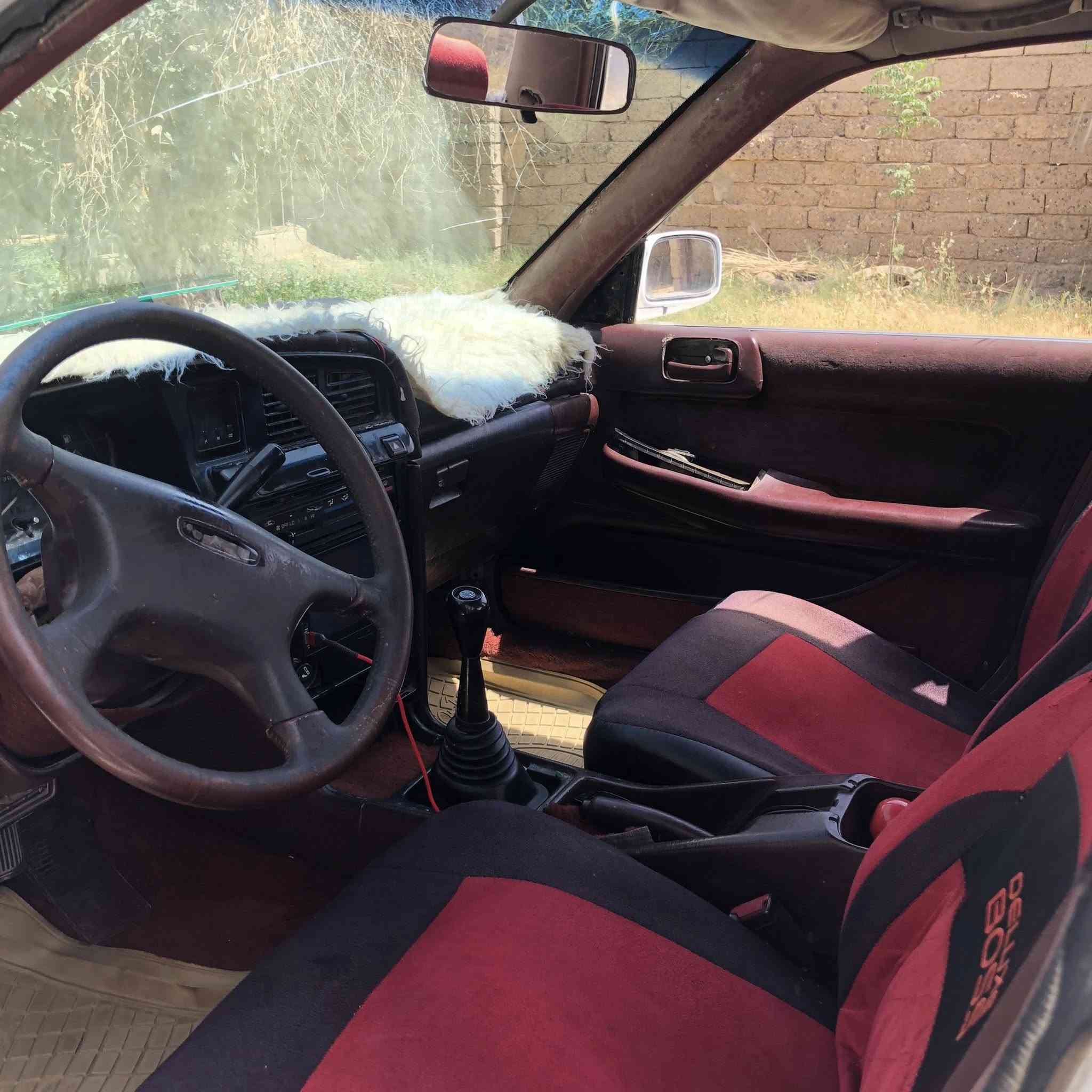 كروسيدا موديل 90
يسار اصلي رقم نينوى دولي بيها كابون  بانزين شرط التحويل 

كير عادي شرط محرك 5m اصلي معمر جديد 

تايرات جدد صدر بحالة جيدة كهربائيات شغالة 

السعر 38 وبيها مجال قليل 

***********

مكان السيارة صلاح الدين
