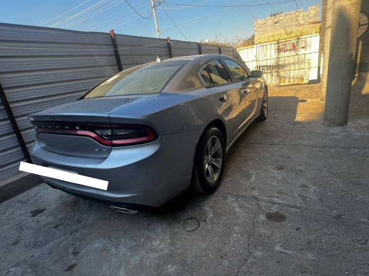 السلام عليكم جارجر موديل 18 رصاصي ماشيه 130 حقيقي اس ار تي بيها قطعتين جاملق وبنيد فقط للبيع او مراوس جارجر أو أوباما لون أبيض *********** بصره مدينه هوير
