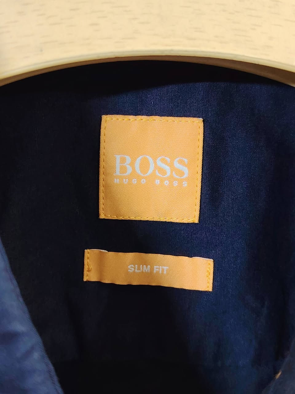 قميص هوكو بووس اصلي سواد فحم سلم فت 
قياس L ناعم....يلبس M
تابع الصفحه فقط ماركات


**إذا كنت صاحب هذا الإعلان وتريد حذفه لأي سبب، رجاءا أرسل رسالة إلى الدعم الفني**