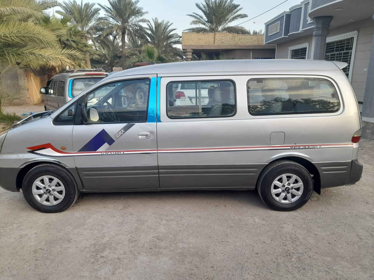 للبيع ستاركس موديل ٧بابل رقم انكليزي مكفوله من الصبغ والتبديل محرك مفتوح سوبر جديد كاز كير اوتوماتيك شواصي تعمير واحد فقط تبريد ثلج سنويه لغاية ٣٠ السعر ٨٠$ نقد وتحويل ثاني يوم موبايل ***********المكان بغداد بسمايه ناحية الوحده تحياتي لكم
