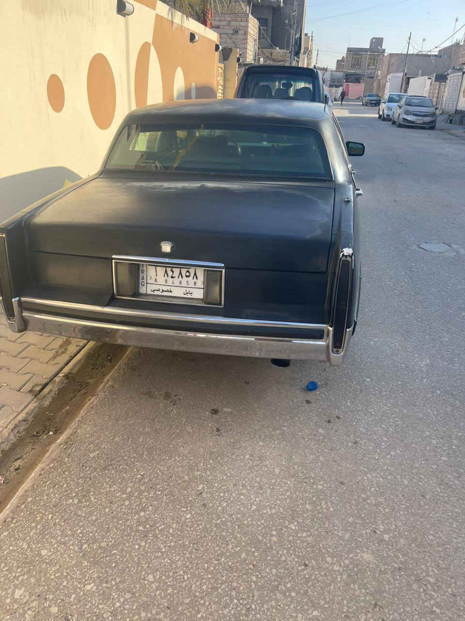 كاديلاك موديل ٩٢
محرك ٨ سلندر 
حداديه دبلات تخم تاير جديد 
غرفه بلادي نظيف 
يرادله ترتيبات بسيطه 
سعر ٥٠ ورقه وبيه مجال
***********
مكان السياره النجف
