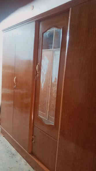 سلام عليكم  كنتور 5 ابواب تزكام درجى ثانيه
نضافته 95 بلميه للبيع او مراوس سعر 225 الف 
العنوان النجف شارع المدينه سوق الحديقه مقابل محلات البلديه للاستفسار اتصل
 ***********
