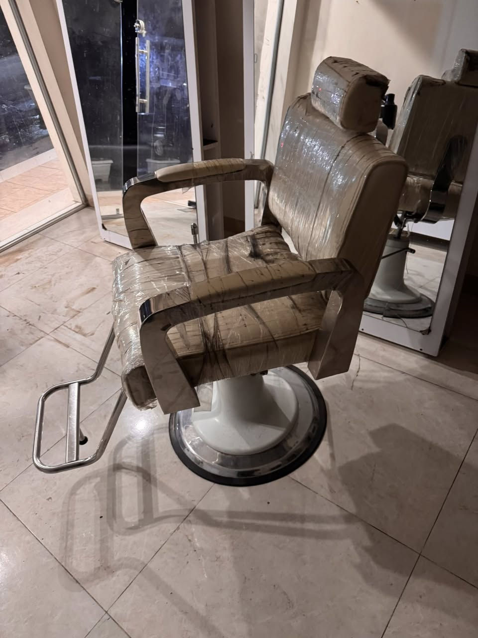 للبيع
3مرايات 2ميوزه كرسي واحد جهاز بخار مغسله تواصل خاص مكاني بغداد


**إذا كنت صاحب هذا الإعلان وتريد حذفه لأي سبب، رجاءا أرسل رسالة إلى الدعم الفني**