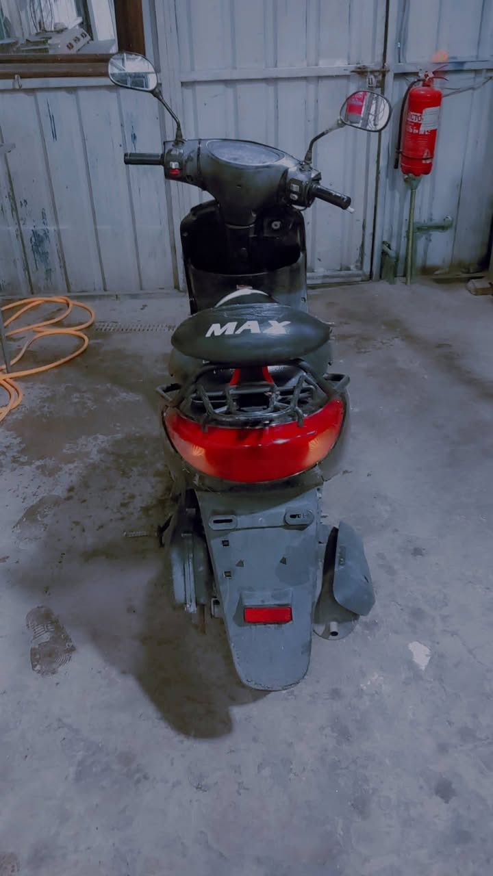 دراجه جديده  وحلوه بس هاي لضربه بلبجم ومامفتوحه  العنوان بغداد ولسعرها600ولنتصال واتساب ***********
