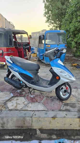 كامكو لبيع مديل ١٥ مبدل بيه فقط كرايم شفت ماعوزه، اي شي مرتب ونظيف سعر قفل ٧٠٠ ***********
