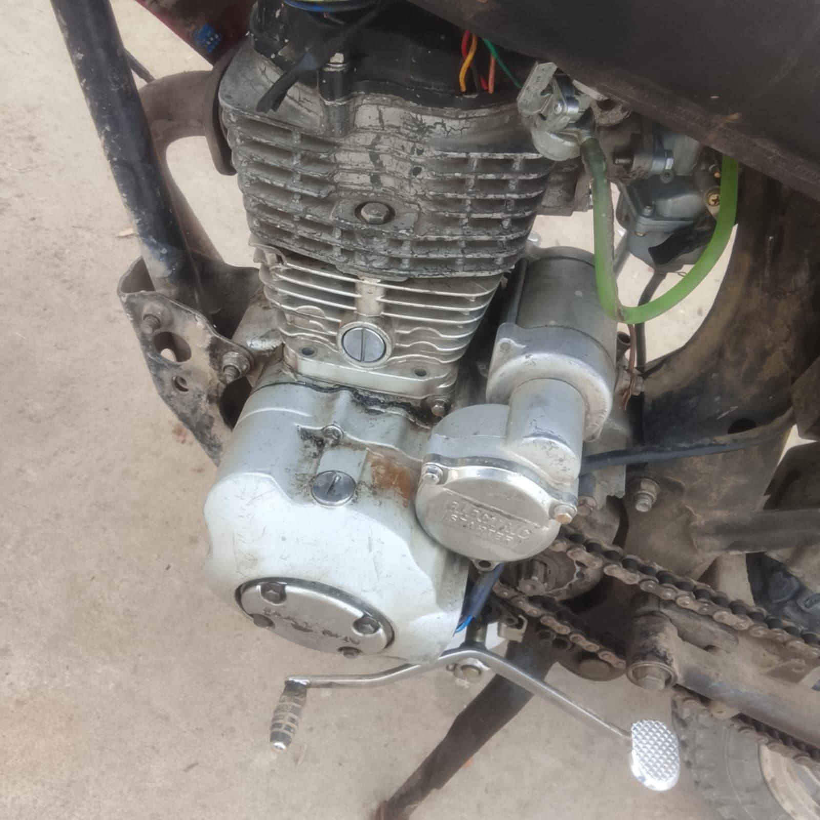 الدراجة ب 250 وبية مجال كلك مفتوحة مبدل بوشة وكور 5 كير


**إذا كنت صاحب هذا الإعلان وتريد حذفه لأي سبب، رجاءا أرسل رسالة إلى الدعم الفني**