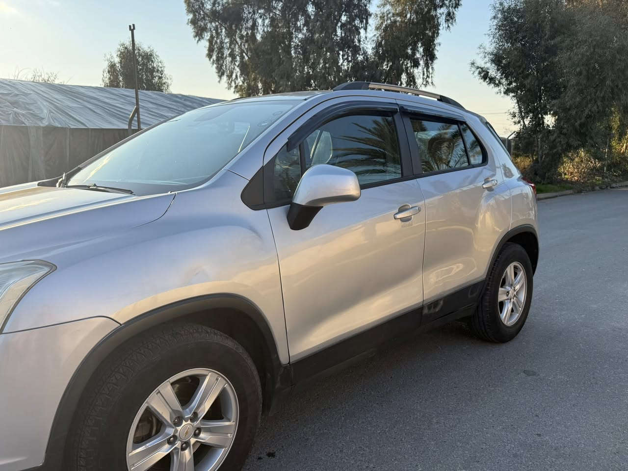 شوفرليت تراكس خليجي
2015 
مواصفات LT معروفه
السعر 102 وبيها مجال بسيط
ضررها جاملغ +ربع باب بدون دواخل بشرط
ماشيه 157 كيلو 
مكينه 18 دوش بشرط المكينه والكير
رقم اربيل شرط التحويل + الوكاله
كابون بانزين
تبريد ثلج
سياره جاهزه من حداديه +طخم تايرات جديد ماتصرف عليها دينار
مكانها موصل حي الصدام
***********
