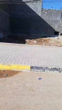 بسياسين • ١٦٠م • طابو