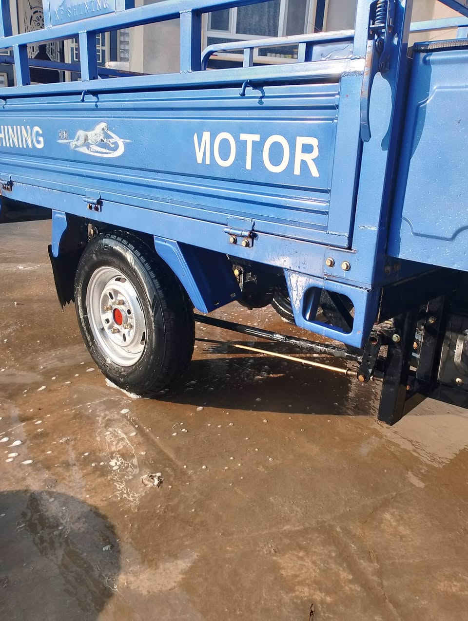 سلام عليكم ستوته للبيع محرك شرط شاصي شرط منفيس موجود وايرمنيه شرط كلها شغاله محرك شركة ما مفتوح حجم 150/ السعر مليون و500و50بيها مجال قليل


**إذا كنت صاحب هذا الإعلان وتريد حذفه لأي سبب، رجاءا أرسل رسالة إلى الدعم الفني**