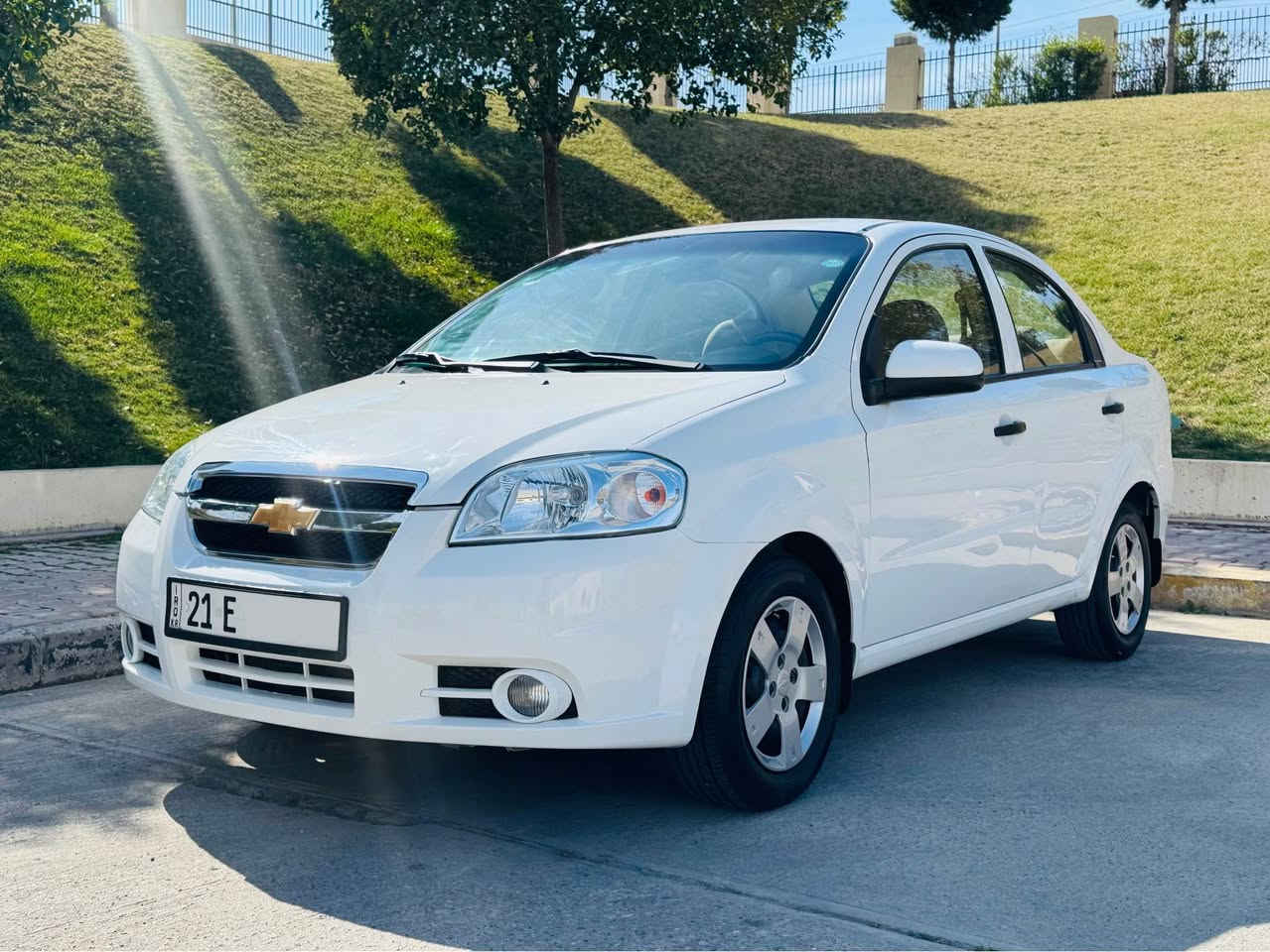 chevrolet aveo 2011
ئەڤیۆ 2011 بۆ فرۆشتن سەیارەکە زۆر تازەیە فول مواسەفاتە ناوزەرد و جام کارەبا و ئۆتۆماتیکە سفری شەریکەی مەنصورە گێڕ و مەکینە و کارەبای هەمووی بەشەرت ڕەقەم و سەنەوی و هەزەی تازەیە بۆنیتی بۆیاخە لەگەڵ ڕوبعێکی چەمەلەغی سەکن پێشەوەی سعری 69 وەرەقە و مەجالێکی زۆر کەم لە سلێمانیم *********** السليمانية, العراق
