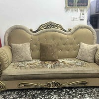 تخم ١٠ مقاعد يحتاجله بس غسل شويه السعر ١٥٠ مكاني الحرية  07733799755