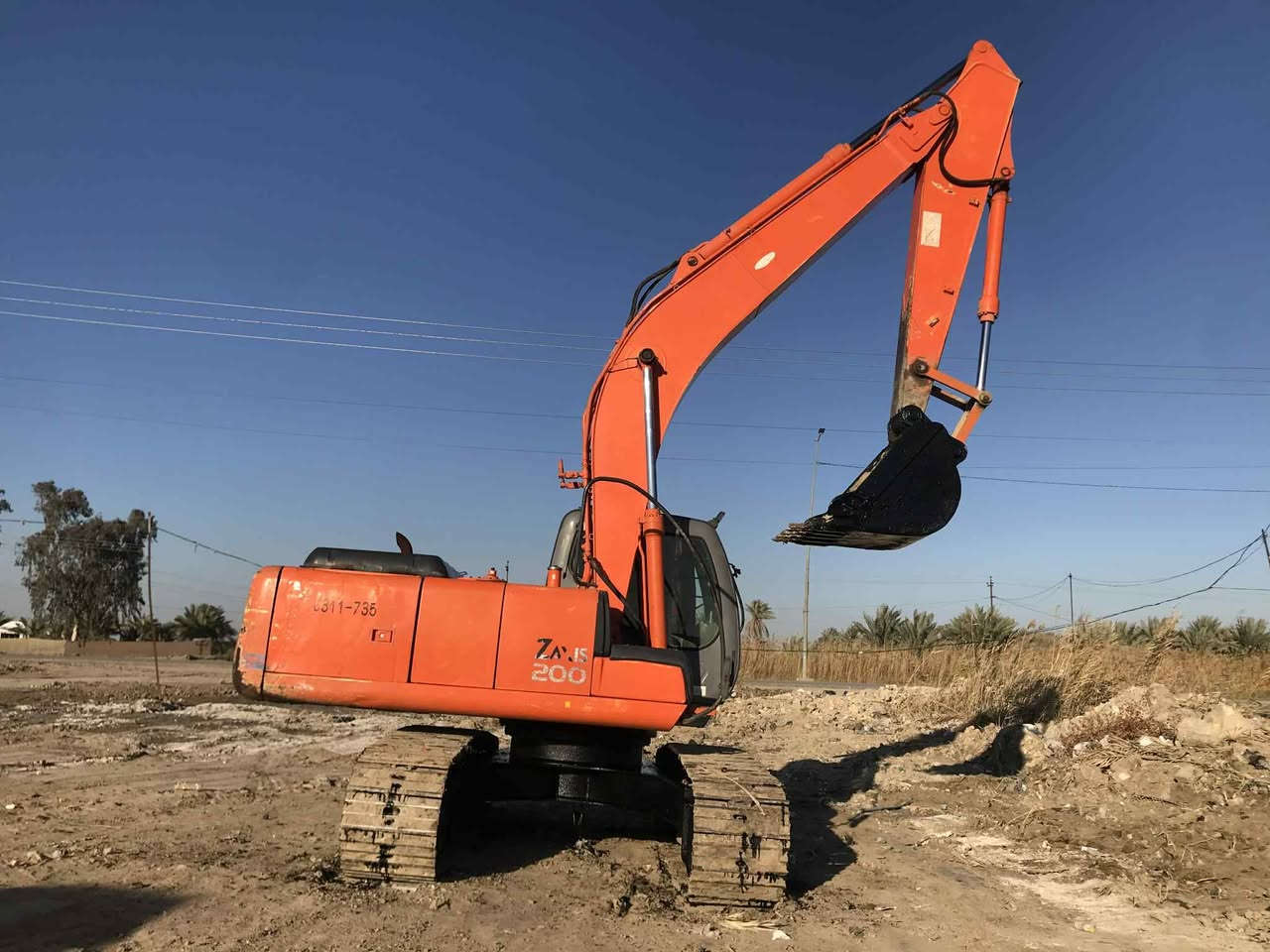 السلام عليكم للبيع حفاره هيتاشي زت مديل 2004 اصل رقم ألماني تحويل امسسه جك همر بلادي مكفولة كفاله عامه قطرة صبغ ما بيها تبريد بلادي كهربايات كلها شغالة بلادية حفاره حداديه و زناجيل و رولات صينيه جدد حفاره ما بيها اي نقص جاهزه للعمل الاستفسار ***********     ***********
