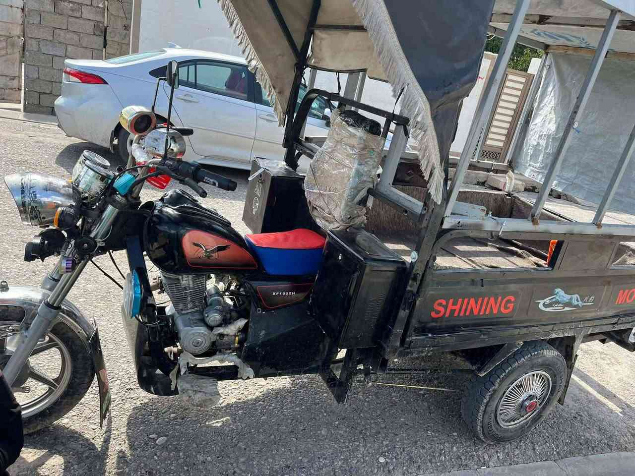 السلام عليكم ستوتة للبيع شغالة كلها كهربائيات شغالة  الاتصال على الرقم *********** او مراسلة عالخاص السعر 950 وبيه مجال
