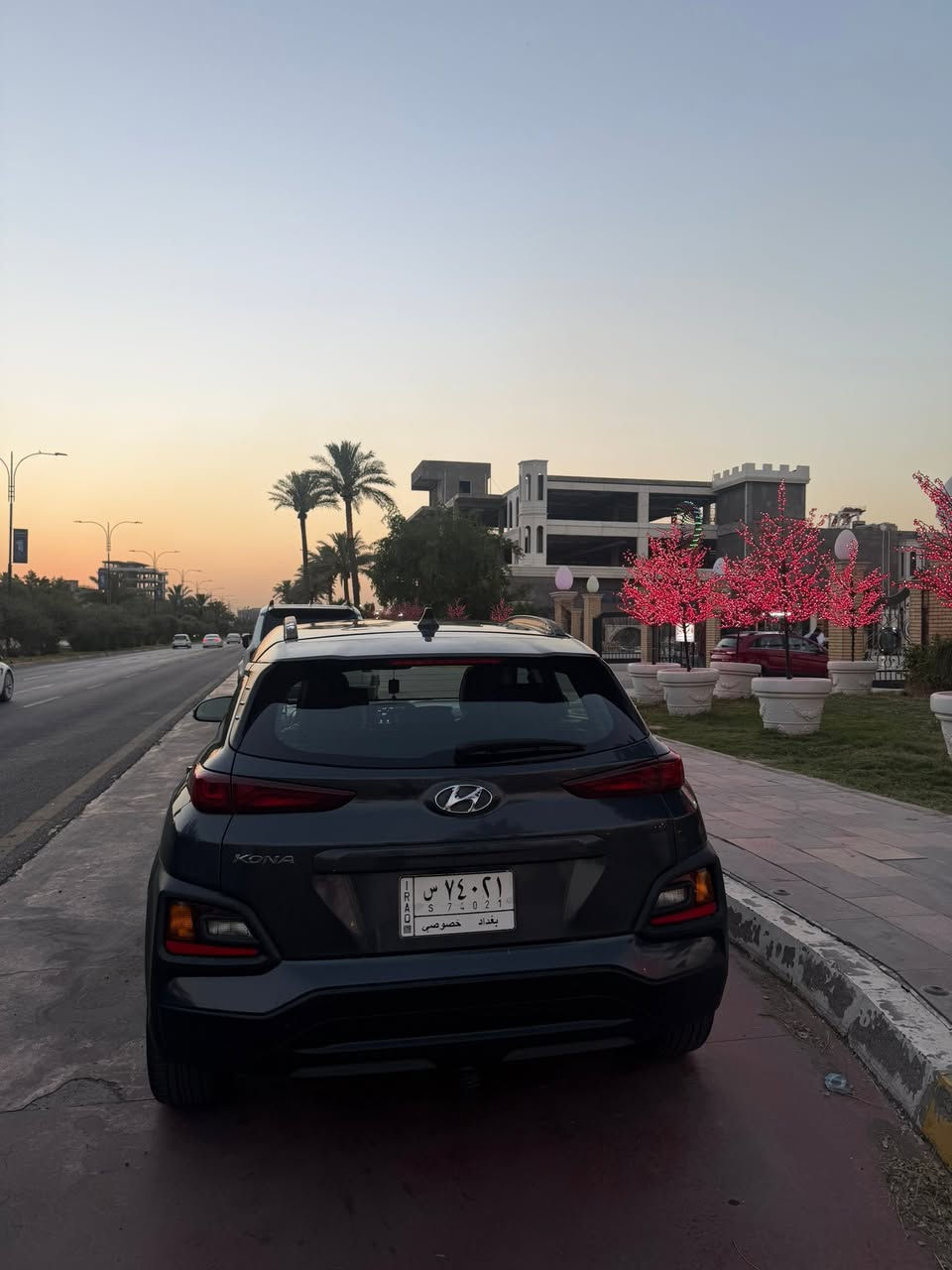 🚘 للبيع | Hyundai Kona 2020 🇺🇸

هيونداي كونا 2020 أمريكي فول مواصفات 1/1 

ماشية: 81 الف مايل
المحرك: 2000 تيربو

✅ حادث بنيد وجاملغ فقط (موضح بالصور)
✅ بدون دواخل
✅ طاك إيرباك ومرجع سستم جديد

المواصفات: 🔥

1- فتحة سقف
2- بصمة
3- كامرة خلفية
4- شاشة كبيرة
5- تحكمات ستيرن
6- كمبيوتر تحديد أعطال
7- كشن السايق كهرباء
8- شاحن موبايل
9- مانع انزلاق
10- إشارات بالمرايا الجانبية
11- تحديد مسار
12- كشنات تدفئة
13- نظام SPORT
14- سماعات Infinity
15- رادار جانبي
16- رادار أمامي
17- رادار خلفي
18- ويل كب 17
19- بلوجكتر
20- سبير منازل
و باقي المواصفات المعروفة مال كونا 

✨ السيارة كاملة مكملة من كل النواحي و اهتمام من ناحية البانزين و الصيانة 

السعر 14.500$  

التواصل
 ***********
واتساب فقط
