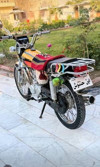 اربعه كير موديل 23 أوراق اصولي مكينه كفاله  السعر 800 وبيها مجال مستعج...