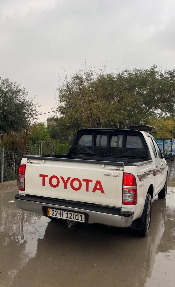 تويوتا هايلوكس موديل 2014 شركة جيهان
سنويه جديد 2031 تحويل بشرط
فوليوم و شاشه ايباد
بيها بطاقه بنزين
235 km حقيقى 
جاملغ ١ مبدل بيلادى شركه 
جاملغ تعديل بارد 
سياره حيل نضيف مابى مصرف 4 طايرات جديد 
محرك ما مفتوح بشرط
مكانى كركوك
*********** كركوك, العراق
