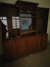 بوفيا خشب عراقي نظيف للبيع السعر ٧٥الف الاتصال على الرقم 07510674461