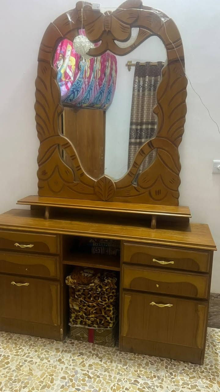 لبيع نضيف سعر مناسب
***********
‏‪***********‬‏
