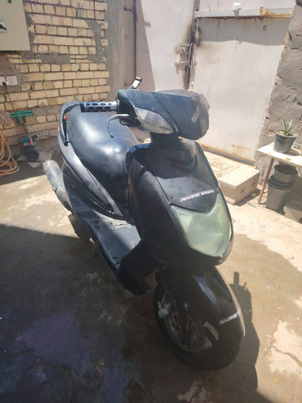 دراجه سكنس نثيه محرك نضيف سعره 350الف بي مجال مكان بغداد شعله رقم الجوال ***********
