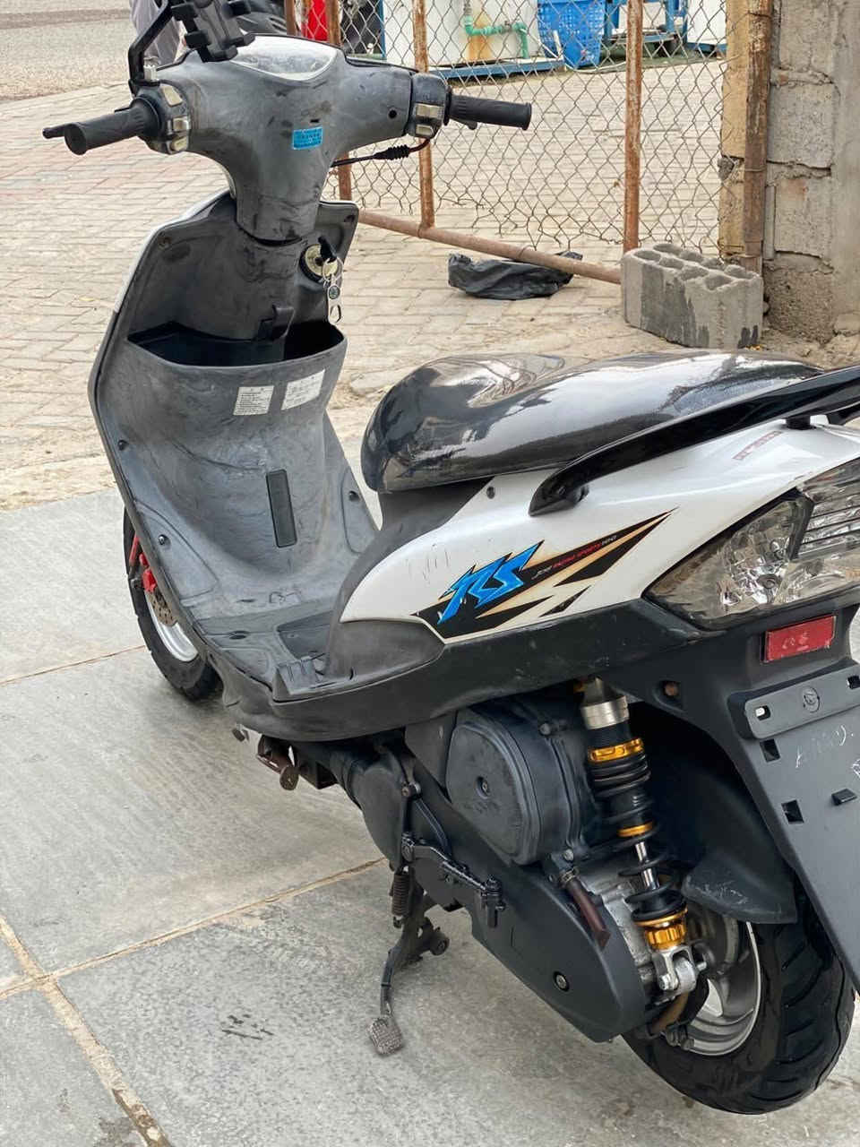 ماكس عدله قبل يومين طلعتهه ورتبهه صبغ اوياله دبل رياضي اكزوز رياضي دراجه جدامك كلشي مابيهه نقص شراي تواصل وتساب ***********
مكان سماوه حيدريه
