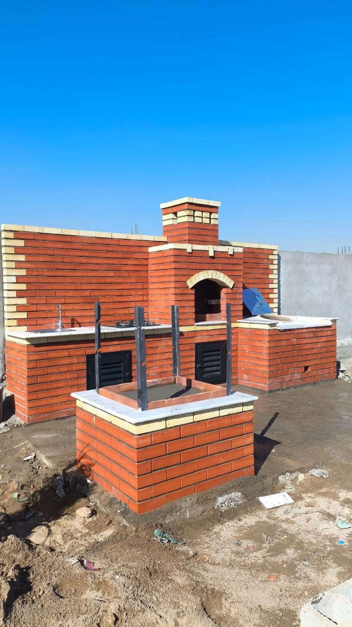 أهلا وسهلا بيكم نورتونا، 🌹
احنه موجدين حتى نوفرلكم احلا أجواء شواء ولمه عائليه مميزه
عدنه كلشي تحتاجون
1-تنور طين للخبز والشواء بروح التراث
2-شواية كباب بطعم يونس
3-فرن بيتزا ومناقيش العائله
4-شواية سمك مخصوصة للمسكوف العراقي الصيل
5-طباخ مخصص لتلبية  كلاحتياجاتكم
6-سنك غسيل للراحة والنضافة بعد الجلسة

للتواصل واتساب ***********
                       ***********
