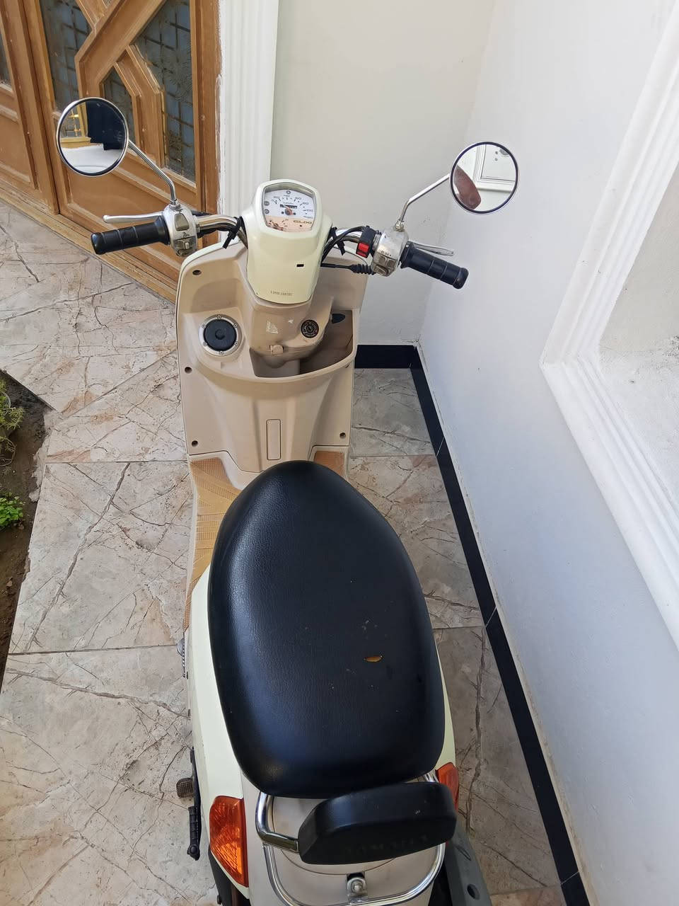 سلام عليكم متاح ماكس بوليسي كابريته داخل كريمي دراجه شرط برغي ما مفتوح بيه صاله 3 اشهر من طالعه من معرض شرط وكاله ختم واحد ويه مكينه وصل معرض موجود. دراجه نضافته شوفت عينكم  الله شاهد تحفته  ..سعر مليون 350  قفل. مكان كربلاء ***********
