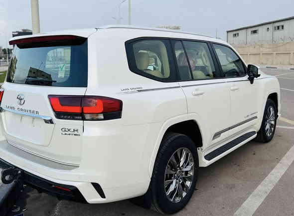 تيوتا لاندكروز موديل 2024 شركه ساز ام ضمان بعده بل ضمان المتدد اصل
ماشيه 32 الف  
رقم أربيل  
الموصفات لمتدد اصل 
أربع كامرات 
فول 
كفالة السعر 725 بيه مجال 
تنفس طبيعي 
مكان سياره بصره لاستفسار ***********
