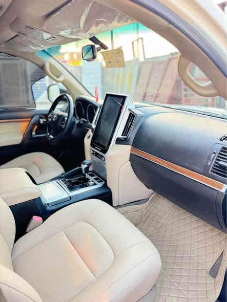 لاندكروز مديل 2008 محدثه 23 السياره جديده كارتون مواصفات vx مكفوله من الضربه والصبغ ما عدى قطع التحديث 8 سلندر شرط الكفاله تخم تاير حداديه تبريد رقم بغداد مشروع وطني رقم جديد سنويه جديده هزه جديده التحويل ثاني يوم السياره كلش مناسبه سعرها 290 وبيهه مجال بسيط حك الجيه بس رقم الهاتف *********** عنوان السياره بصره المدينة
