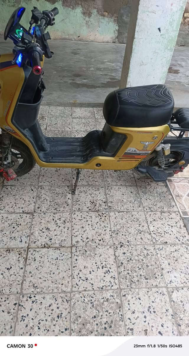 السلام عليكم
بايسكل شحن للبيع موديل 2025 6 بطاريات وبي بك صناعه بغداد مثل مموضح

 بالصورة ابيعه ع حطته ب 400 وبي مجال للشراي 
وبي فطور قليله مموضحه بالصور 

للستفسار ***********
