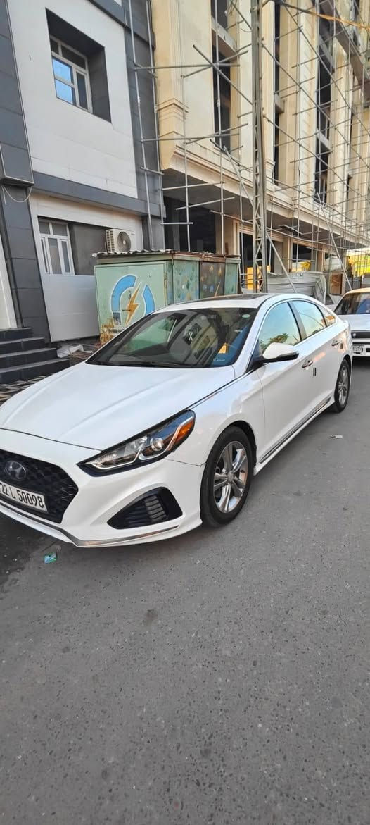 السلام عليكم سوناتا موديل 19 سبورت واحد ع واحد فول وراد امريكي حادثه سرقه جاملغ وبنيد وبيه رش كلير من امريكا السياره جاهزه ع الاخر حبايه ما تذب عليه ربع محرك كير حداديه تبريد تتفئه طخم تاير باتري جديد جاهزه من كلشي السعر ب 128وبيه مجال بسيط للشراي علما مكلف بالنشر العنوان البصره التنومه  اتصل ع راعي السياره ‏‪0770 252 7330‬‏
