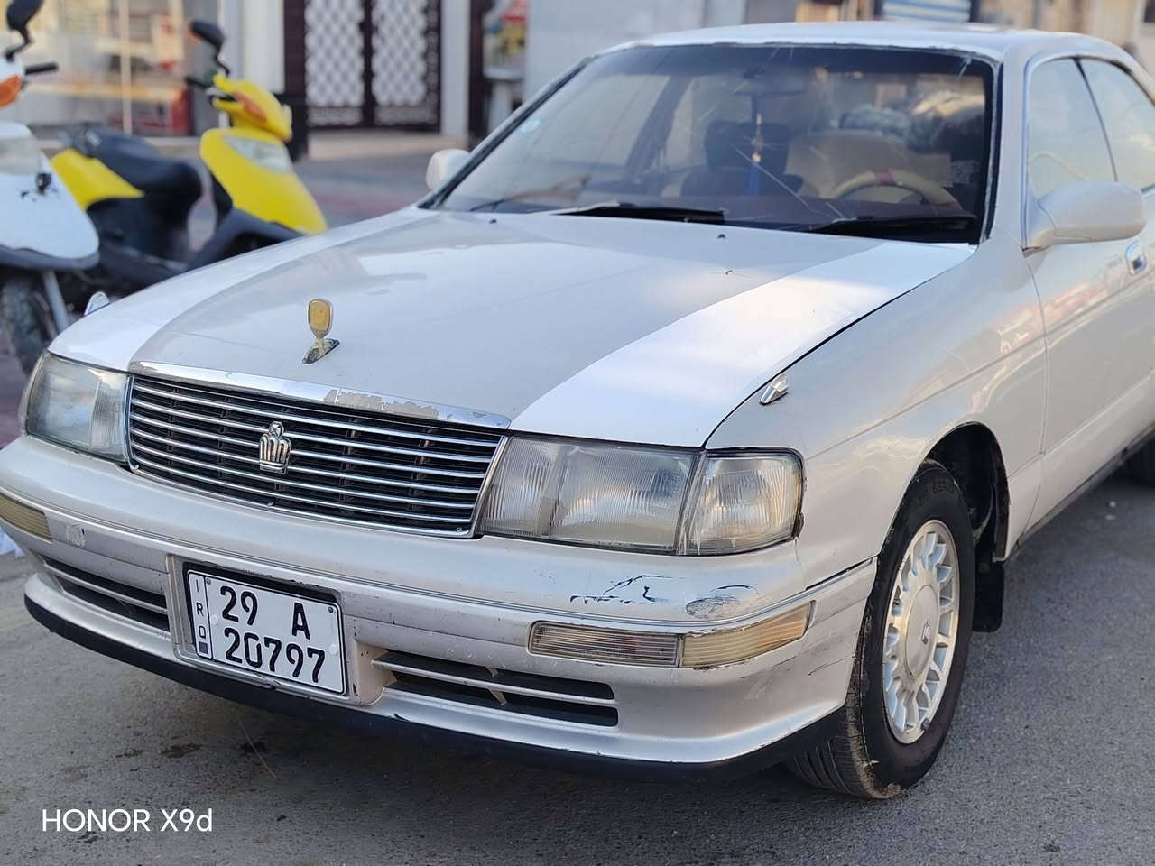 تيوتا كراون 1992رقم واسط تحويل مباشر
كفاله من الكص ونقل الجثه والعيب الشرعي 

 ابيض لؤلؤي رقم انكليزي واسط سنوي ل 2029 تبريد جاهز

محرك بطه 2500

تخم تاير 

حداده وباتري 

كهربائيات كلها شغاله  

عنوان واسط قضاء الحي 

السعر 50 وبي مجال 

***********
