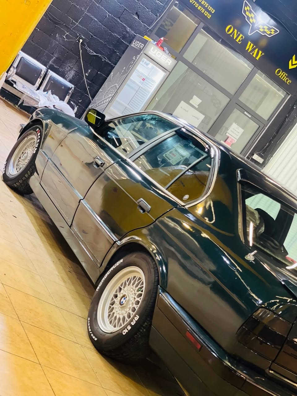 سەرەتا بە ناوی خوای گەورە سڵاوی خواتان لێبێت.

BMW 528i manual transmission 

مۆدێل ۱۹۹۱ ئارمی ئەصلی هەولێرە بەشەرت دوو جام کارەبا تازە مەکینەم خستۆتە گێر ،مەکینە،ئەکسل  بە شەرت دو چەمەلەغی قرچێکی بەسیتی هەیە کامل بۆیاخ کراوەتەوە بێ مەسرەف و بەنزین زۆر کەم ئەخوا کامل سێرفزم کردوە  سعری ۳۸ گەڵاو معامەلەیەکی زۆر کەم گۆرینەوەش ئەکەم لەسەر دڵ گرتن .


**إذا كنت صاحب هذا الإعلان وتريد حذفه لأي سبب، رجاءا أرسل رسالة إلى الدعم الفني**