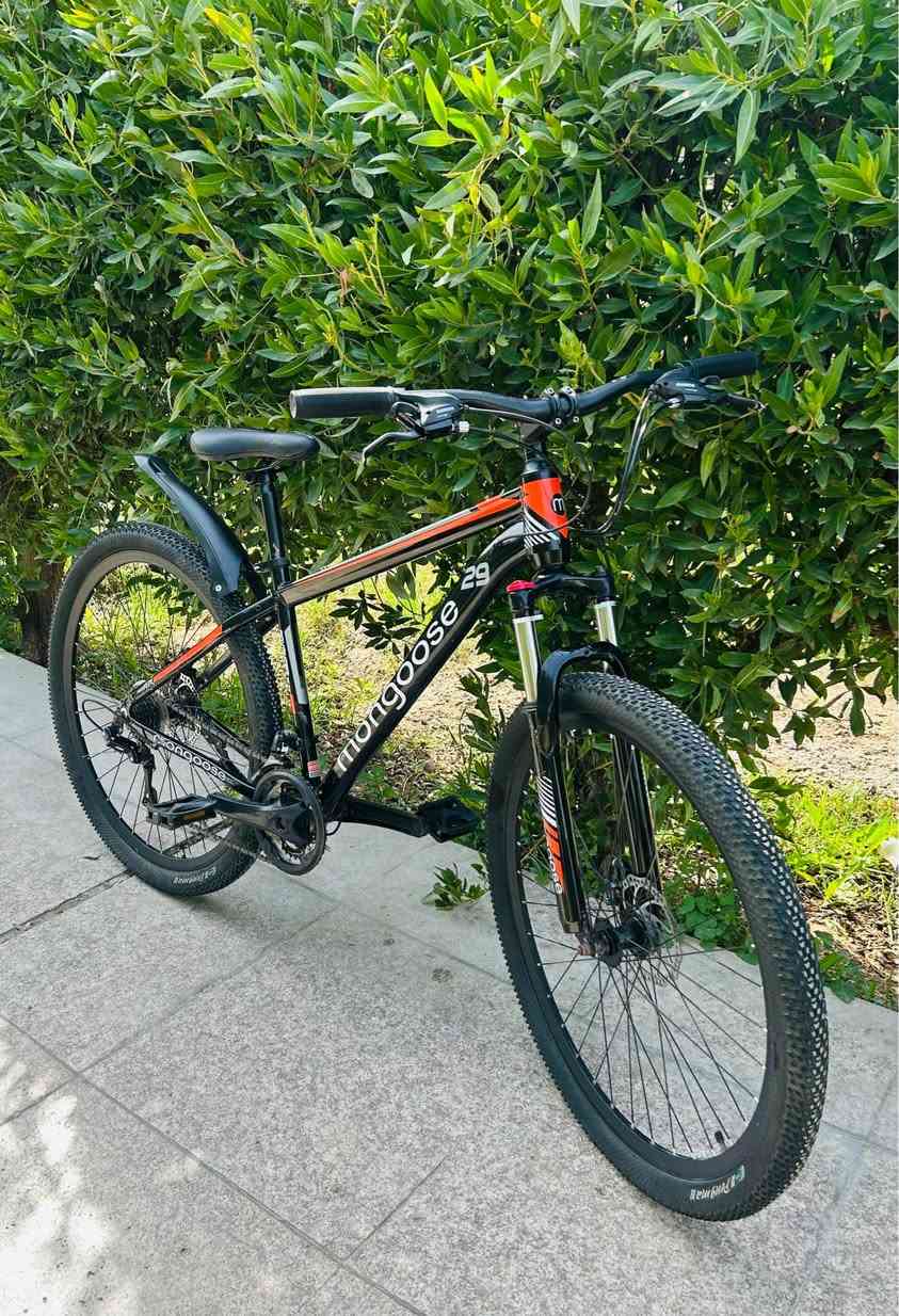 السلام عليكم 🤍
للبيع بايسكل جبلي حجم 29 فول المنيوم جديد كلش 
بريكات دسك شغال عكرب امامي 3 والخلفي 8 
سستم شيمانو امامي خلفي دبل شغال تحكم قفل وفتح
تايرات فيتنامي جوب جديد امامي خلفي بدون اي نقص 
للاستفسار / *********** متواجد واتساب فقط 
مكاني بغداد حي الجوادين متوفر توصيل بغداد, العراق
