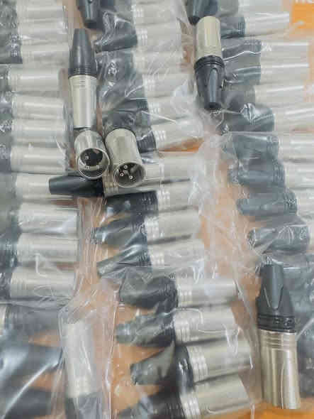 يتوفر فيش سماعه  
1-سبيكون 

2- بنانه (طلقه)

3- xR نثية 

4-XRفحل 

السعر 4 قطع 5 الاف دينار  

متوفر كميات 

جمله مفرد للأستفسار ***********
