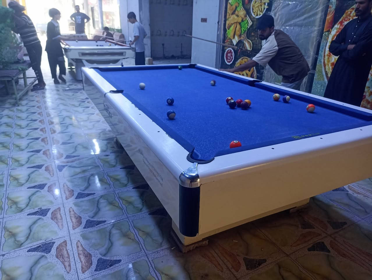 ميز بليارد للبيع
***********

