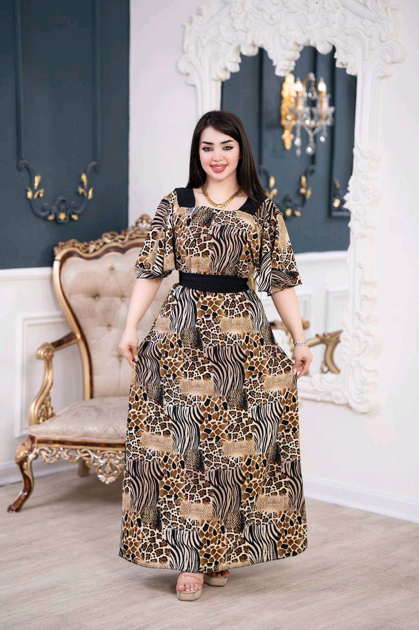 أناقة البيت في "دشداشة الكريشة" 🌸
خامة باردة ومريحة، قياس (Free Size) حتى 85 كيلو.
الجودة مضمونة وشرط الفحص عند الاستلام
#ملابس 
#ازياء_نسائية