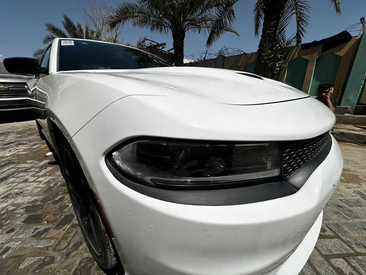 سلام عليكم 

جارجر GT 2023 

لون ابيض 

مواصفات ال GT معروفه 

السياره تقرير غرق شغاله من امريكه مكان السياره بغداد 

للستفسار… ***********
